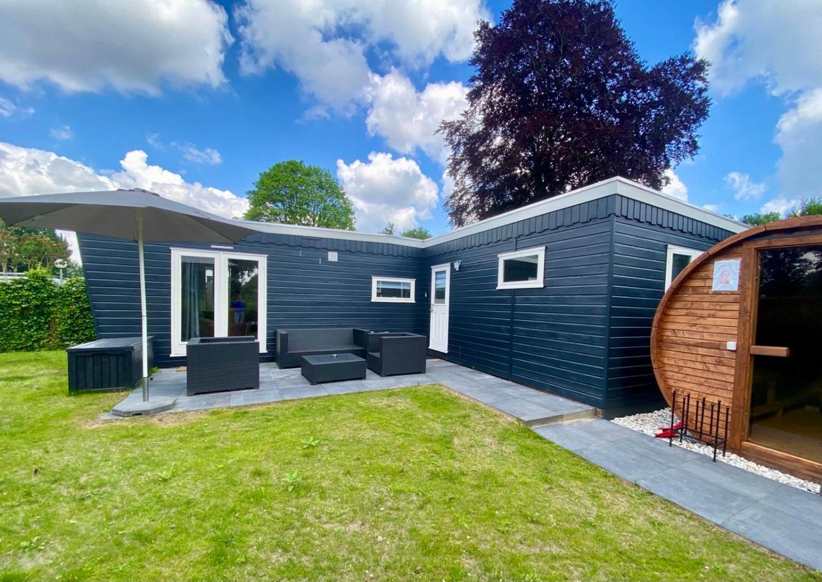 Veluwe Vakanties Chalets With Private Barrel Sauna - With Pool Bar And Restaurant Facilities In The Veluwe National Park Putten Bagian luar foto