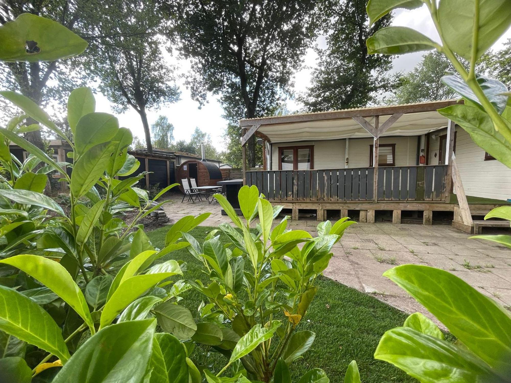 Veluwe Vakanties Chalets With Private Barrel Sauna - With Pool Bar And Restaurant Facilities In The Veluwe National Park Putten Bagian luar foto