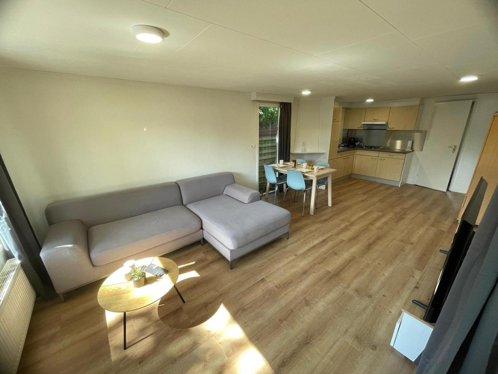 Veluwe Vakanties Chalets With Private Barrel Sauna - With Pool Bar And Restaurant Facilities In The Veluwe National Park Putten Bagian luar foto
